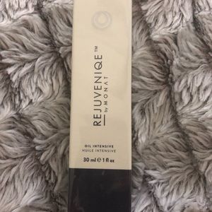 Monat Rejuvenique Oil 1oz